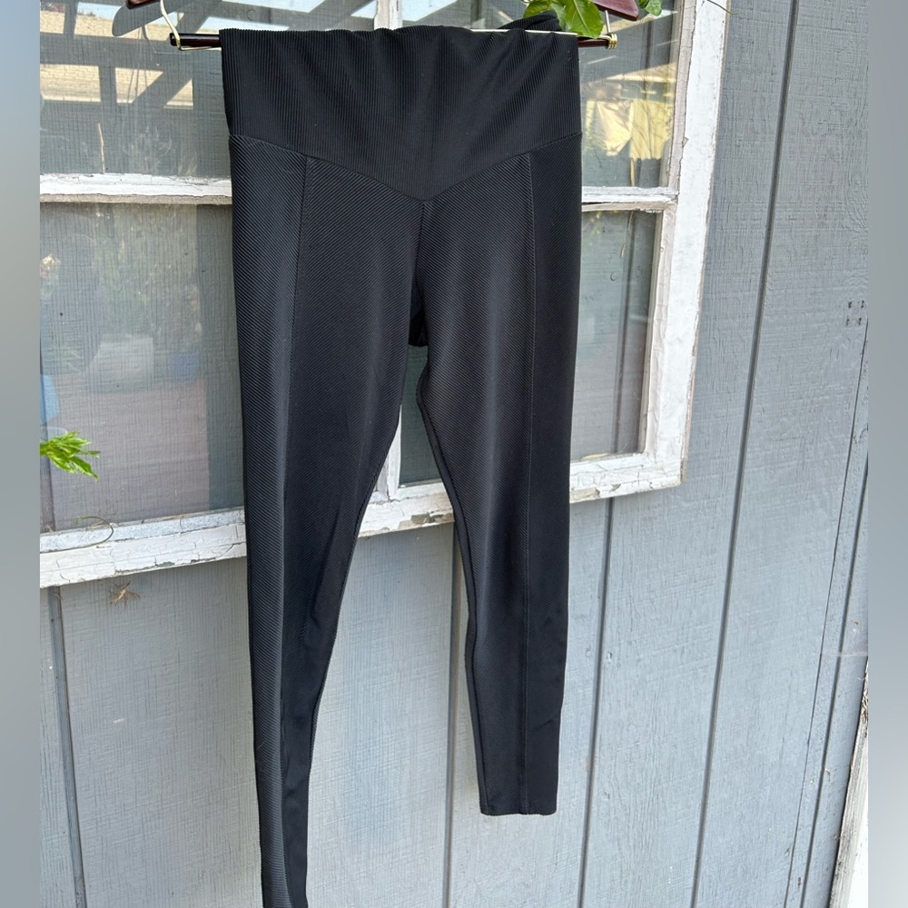Onzie Leggings